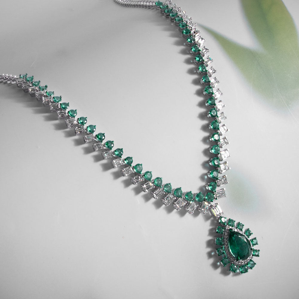 18K White Gold Diamond Necklace - 12.75ct VVS-VS-GH with Colour Stones
