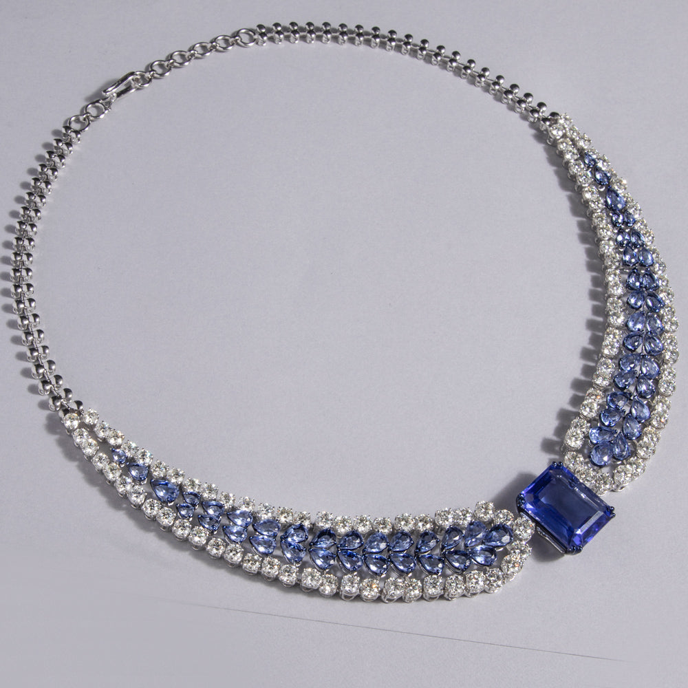 18K White Gold Diamond Necklace - 24.06ct VVS-VS-IJ with Colour Stones
