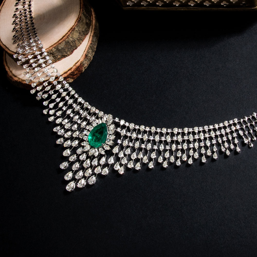 18K White Gold Diamond Necklace - 34.68ct VVS-VS-HI with Colour Stones