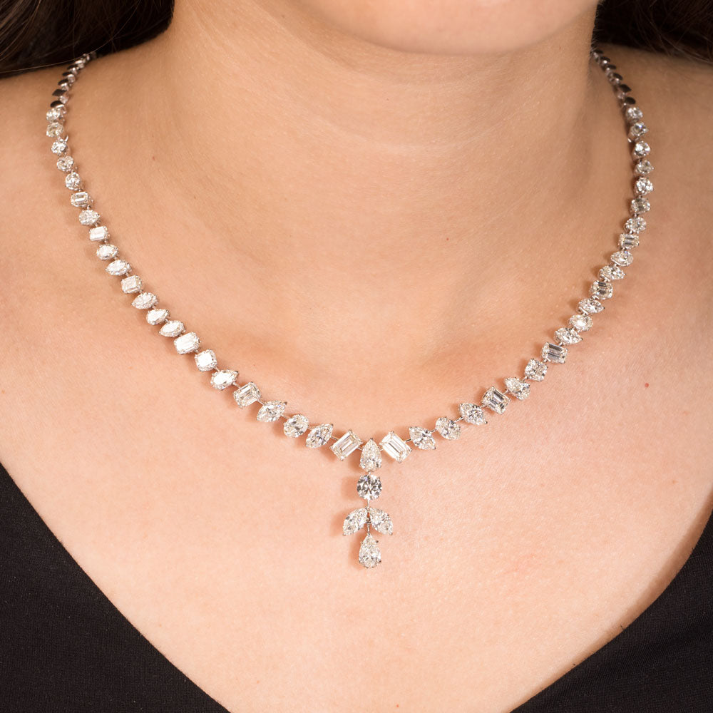 18K White Gold Diamond Necklace - 19.14ct VVS-VS-HI