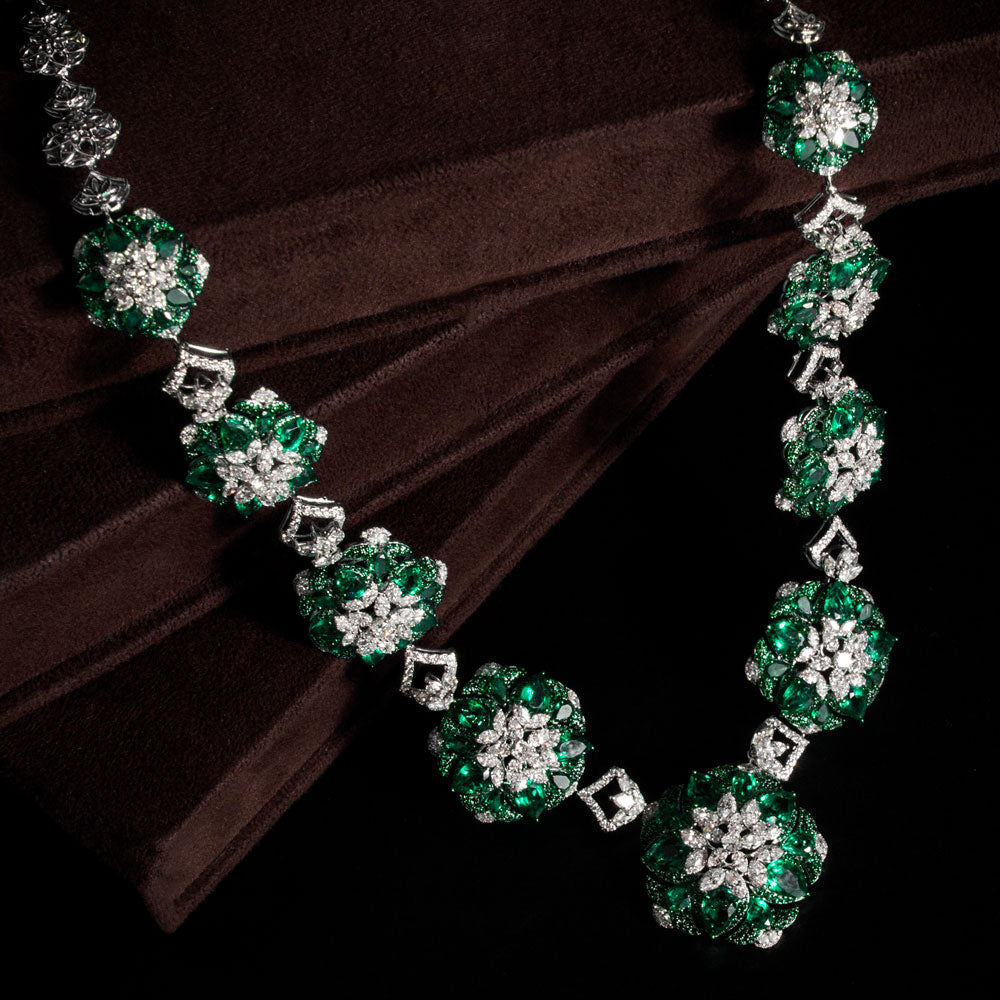 18K White Gold Diamond Necklace - 24.083ct VS-SI-FG with Colour Stones