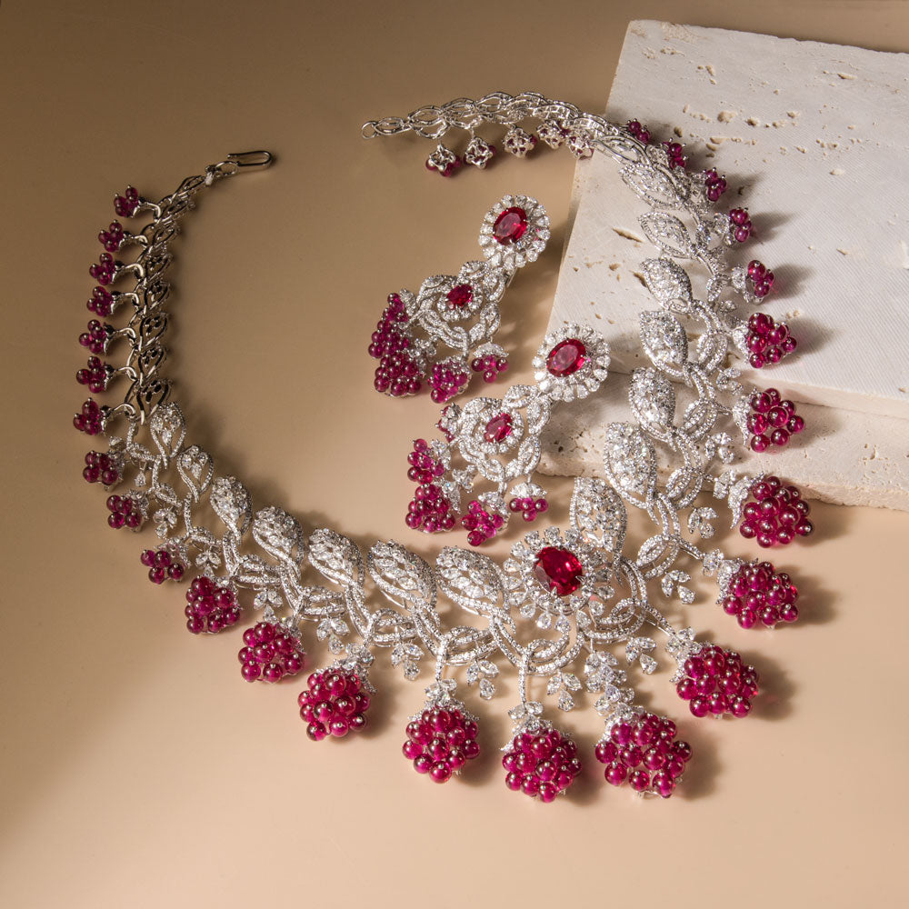 18K White Gold Diamond Necklace - 26.649ct VVS-EF with Colour Stones