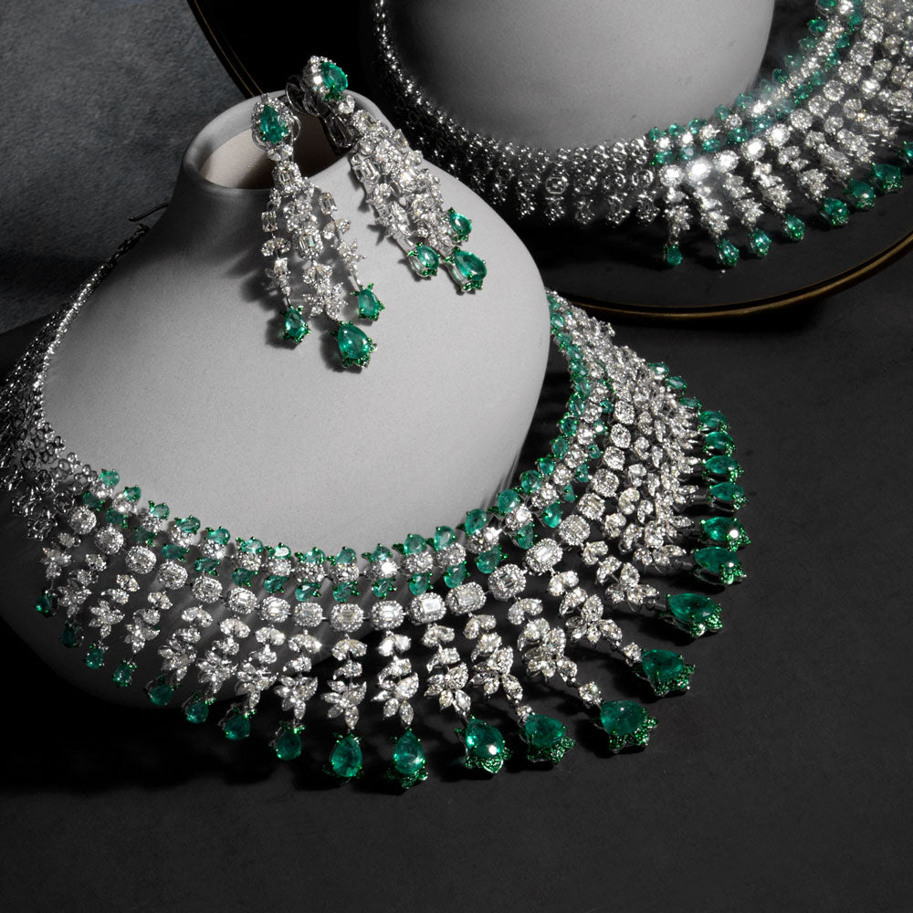 18K White Gold Diamond Necklace - 30.727ct VS-SI-HIJ with Colour Stones