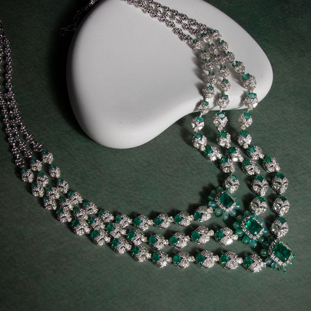 18K White Gold Diamond Necklace - 34.414ct VVS-VS-IJ with Colour Stones