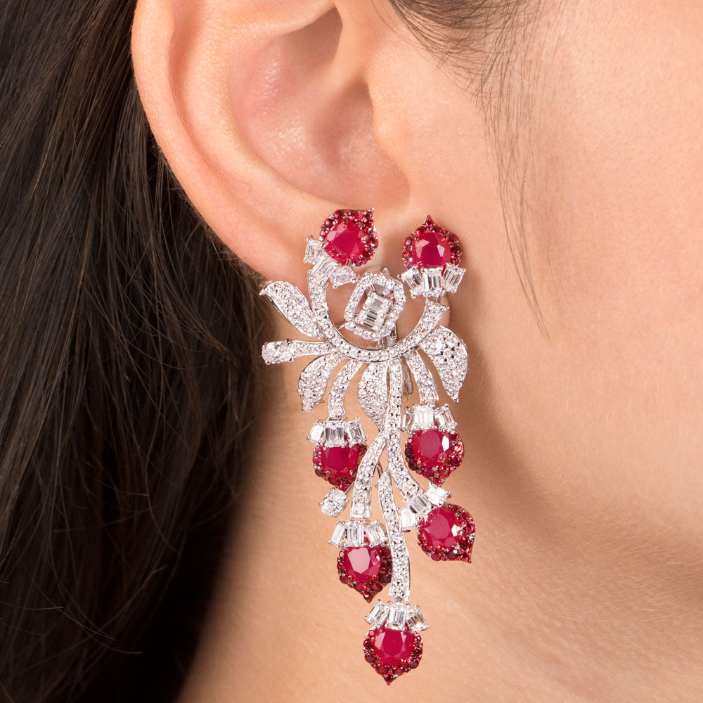 18K White Gold Diamond Jewellery - 7.479ct VVS-EF with Colour Stones