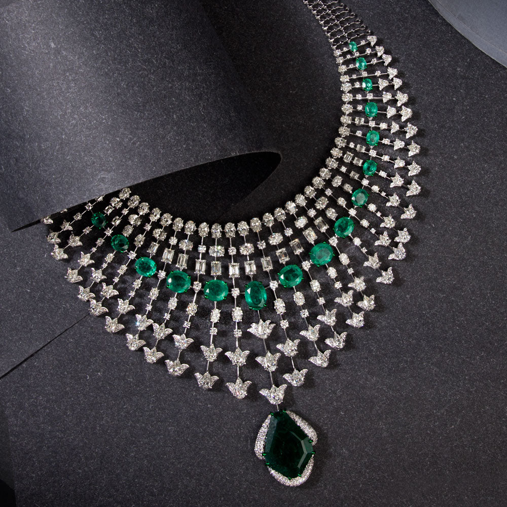 18K White Gold Diamond Necklace - 46.43ct VVS-VS-HI with Colour Stones