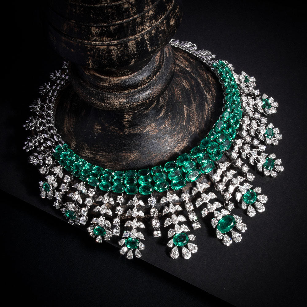 18K White Gold Diamond Necklace - 34.773ct VVS-VS-IJ with Colour Stones