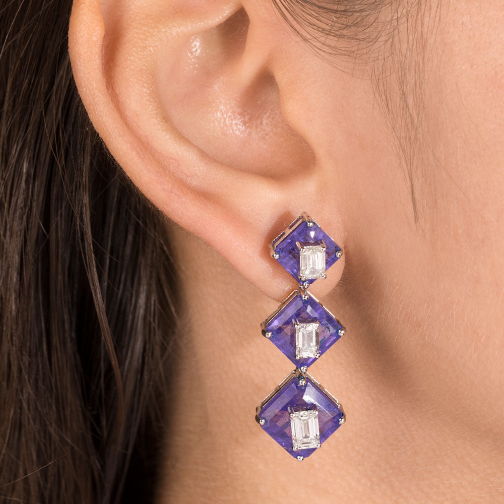 18K White Gold Diamond Jewellery - 2.731ct VVS-VS-GH with Colour Stones