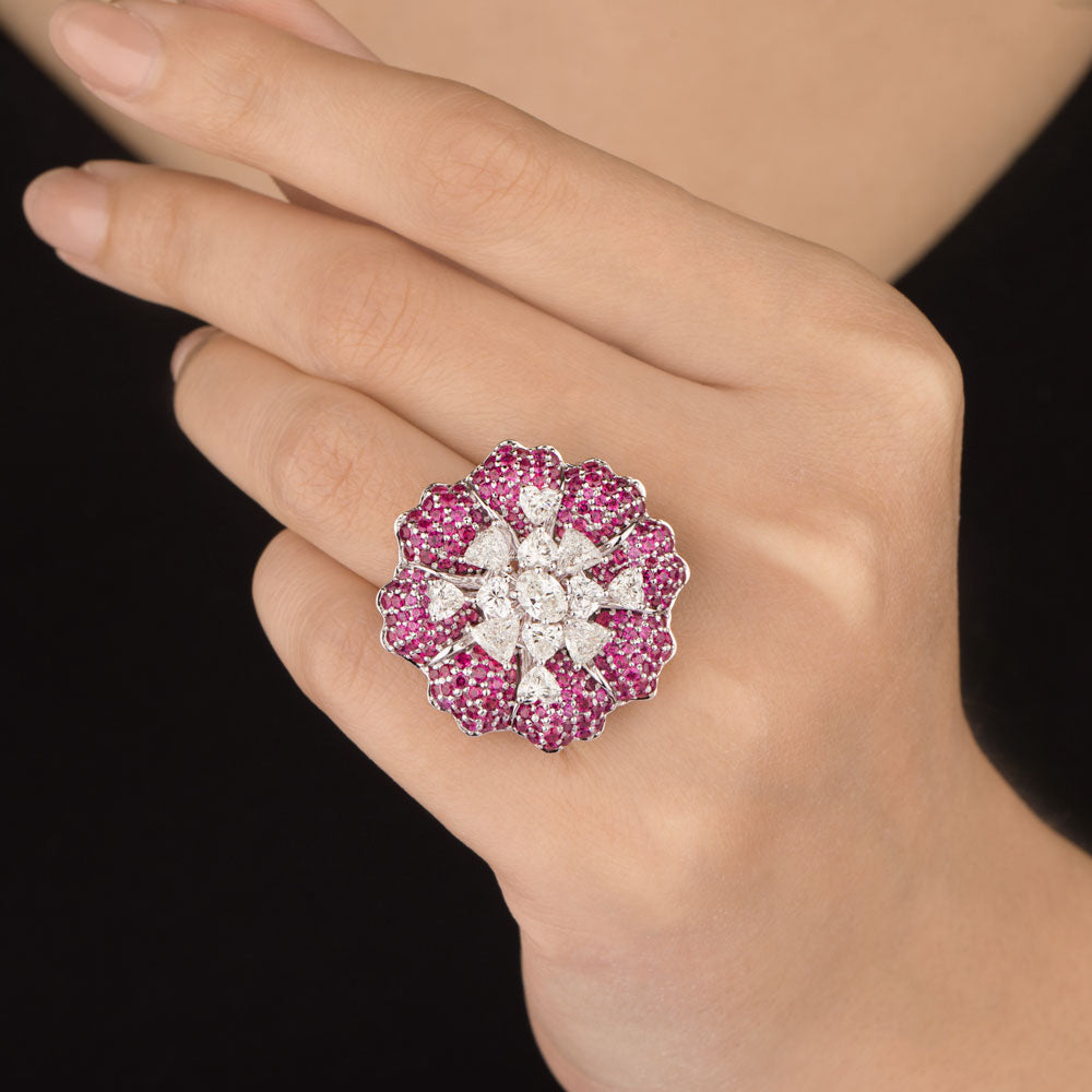 18K White Gold Diamond Ring - 2.98ct VS-SI-HI with Colour Stones