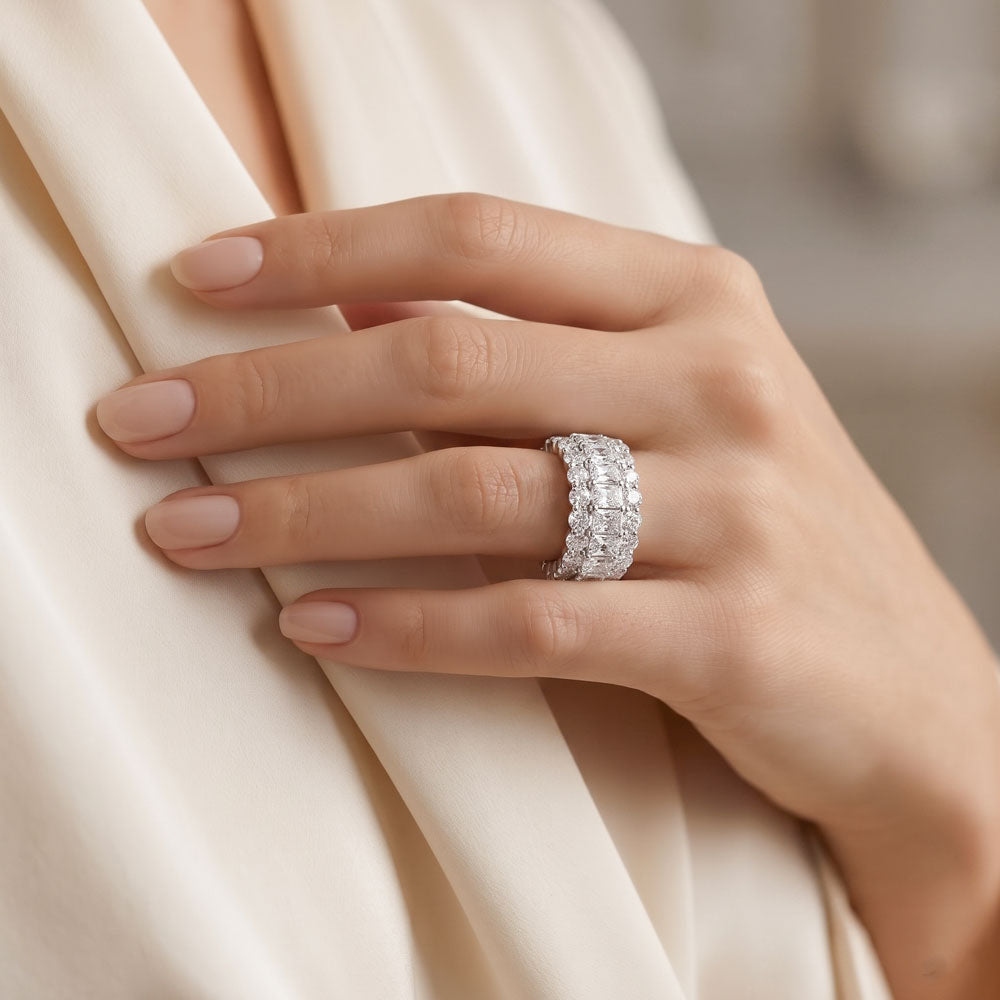 18K White Gold Diamond Ring - 8.06ct VS-SI-GH