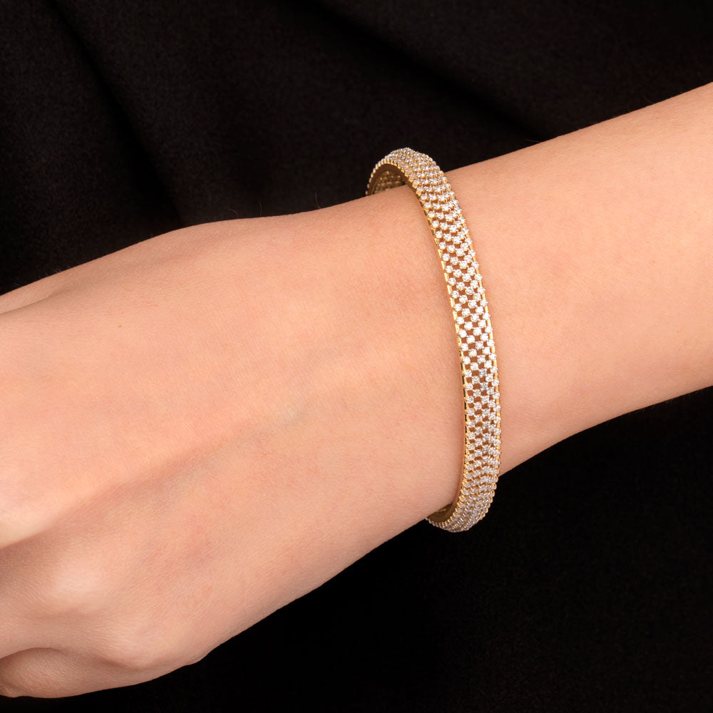 14K Yellow Gold Diamond Bangle - 3.865ct VVS-EF