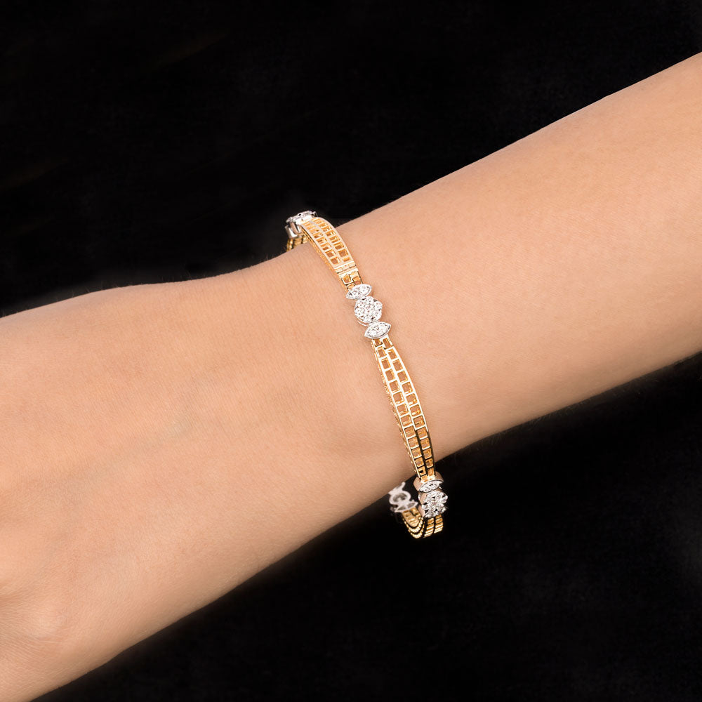 14K Yellow Gold Diamond Bangle - 1.235ct VVS-VS-GH