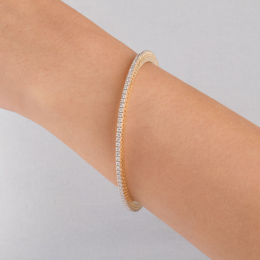 18K Yellow Gold Diamond Bangle - 1.856ct VS-EF