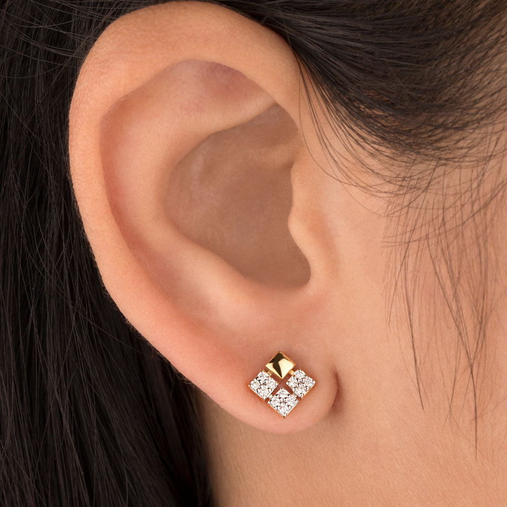 18K Yellow Gold Diamond Earrings - 0.174ct VS-SI-FG