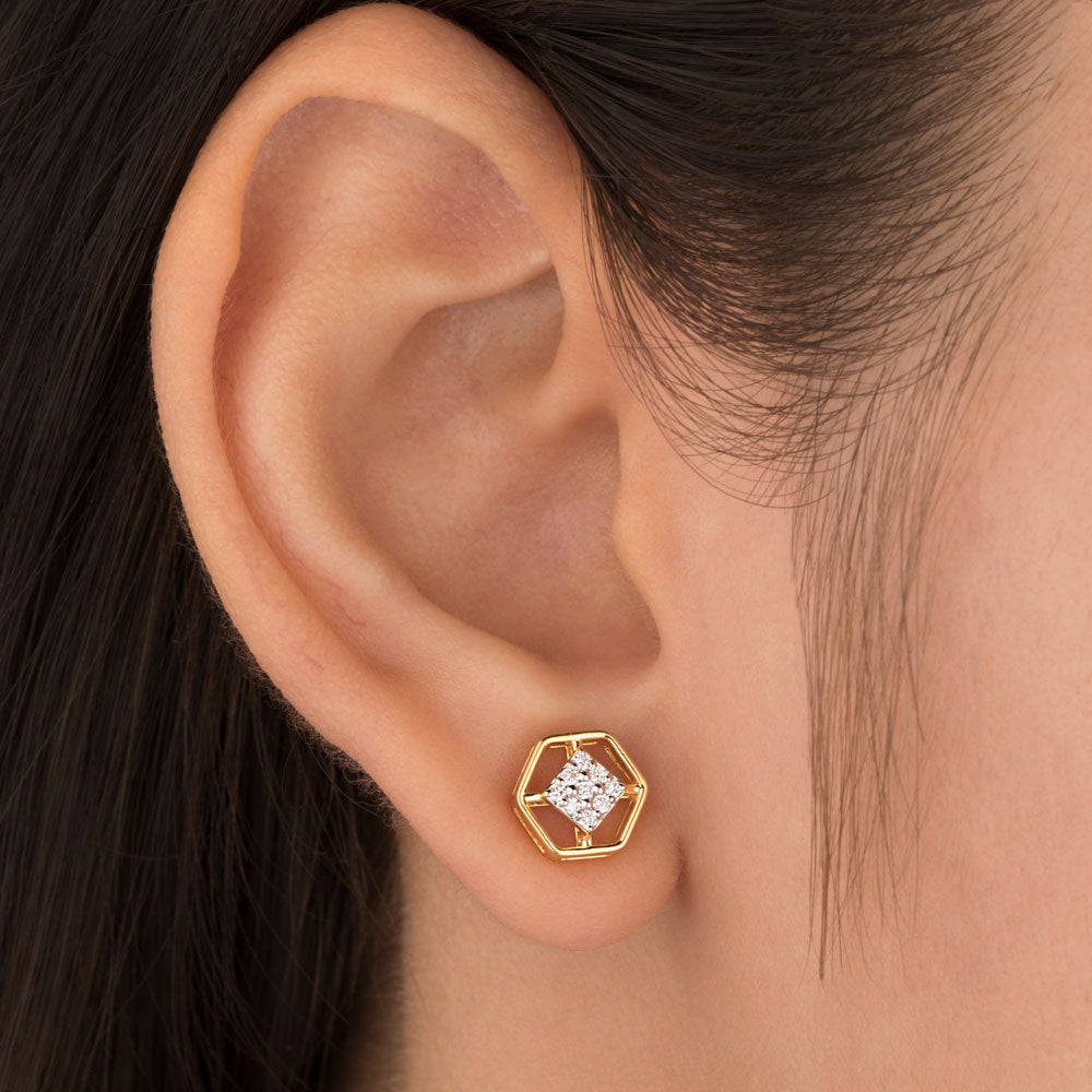18K Yellow Gold Diamond Earrings - 0.128ct VS-SI-FG