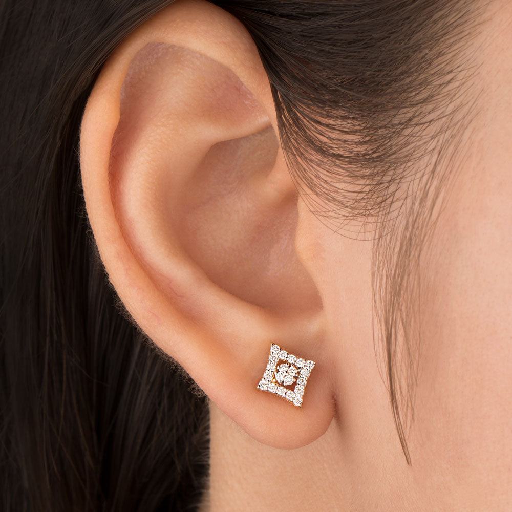 18K Yellow Gold Diamond Earrings - 0.274ct VS-SI-FG