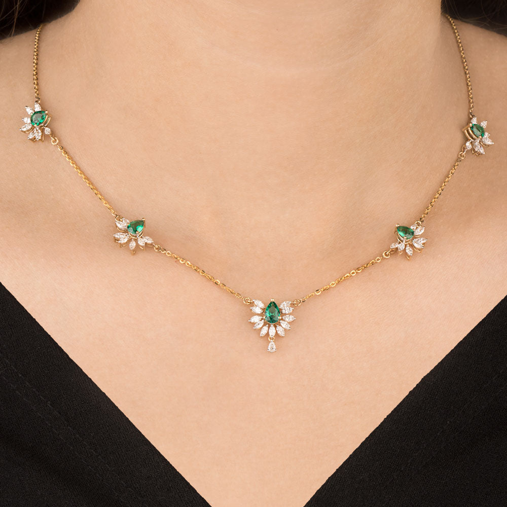 18K Yellow Gold Diamond Jewellery - 1.468ct VVS-EF with Colour Stones