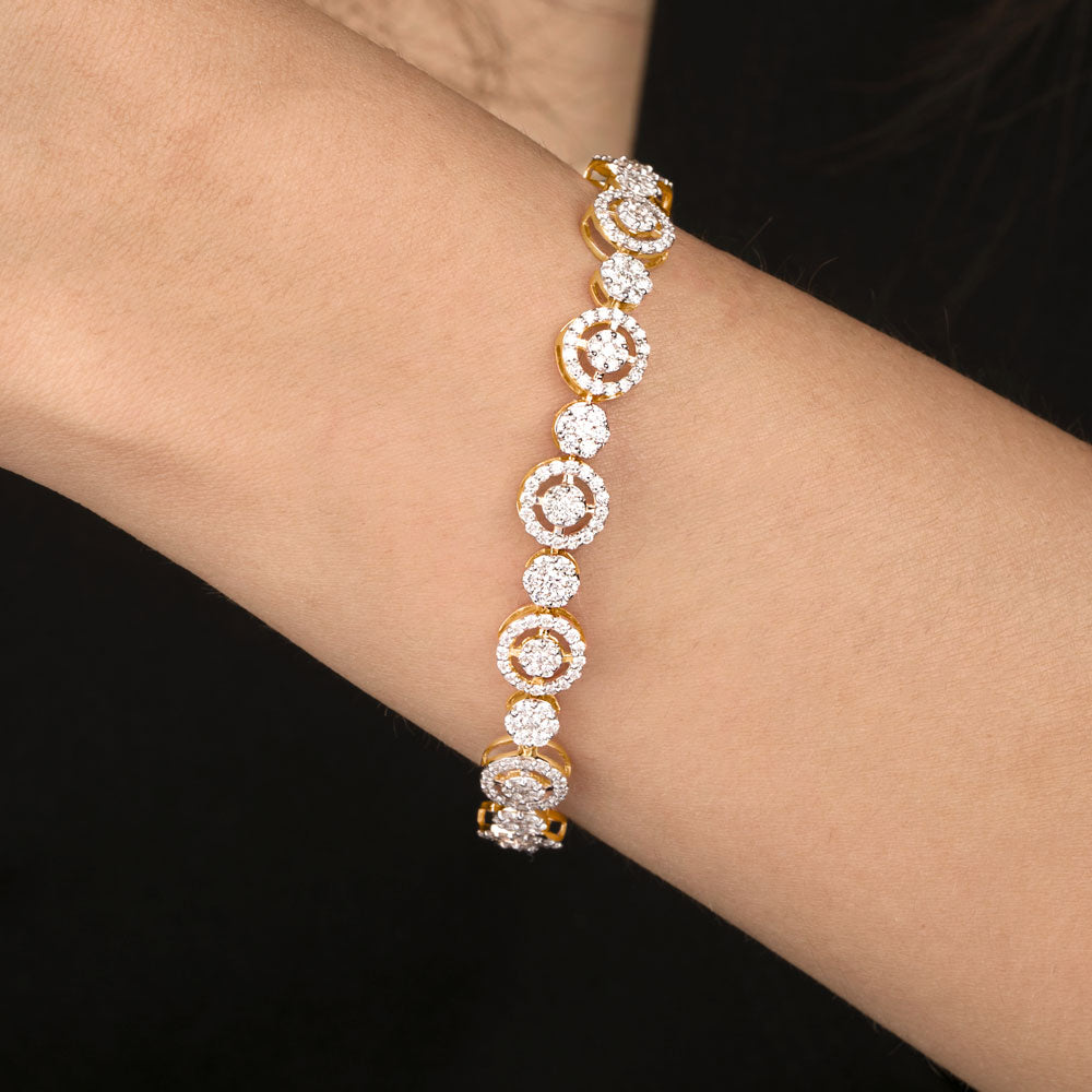 18K Yellow Gold Diamond Bracelet - 2.42ct VVS-VS-GH