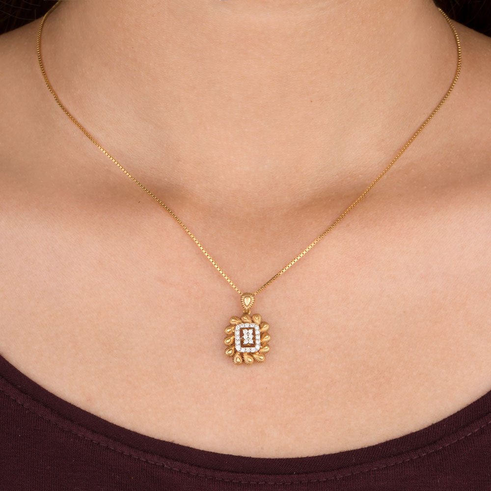 18K Yellow Gold Diamond Pendant - 0.13ct SI-IJ