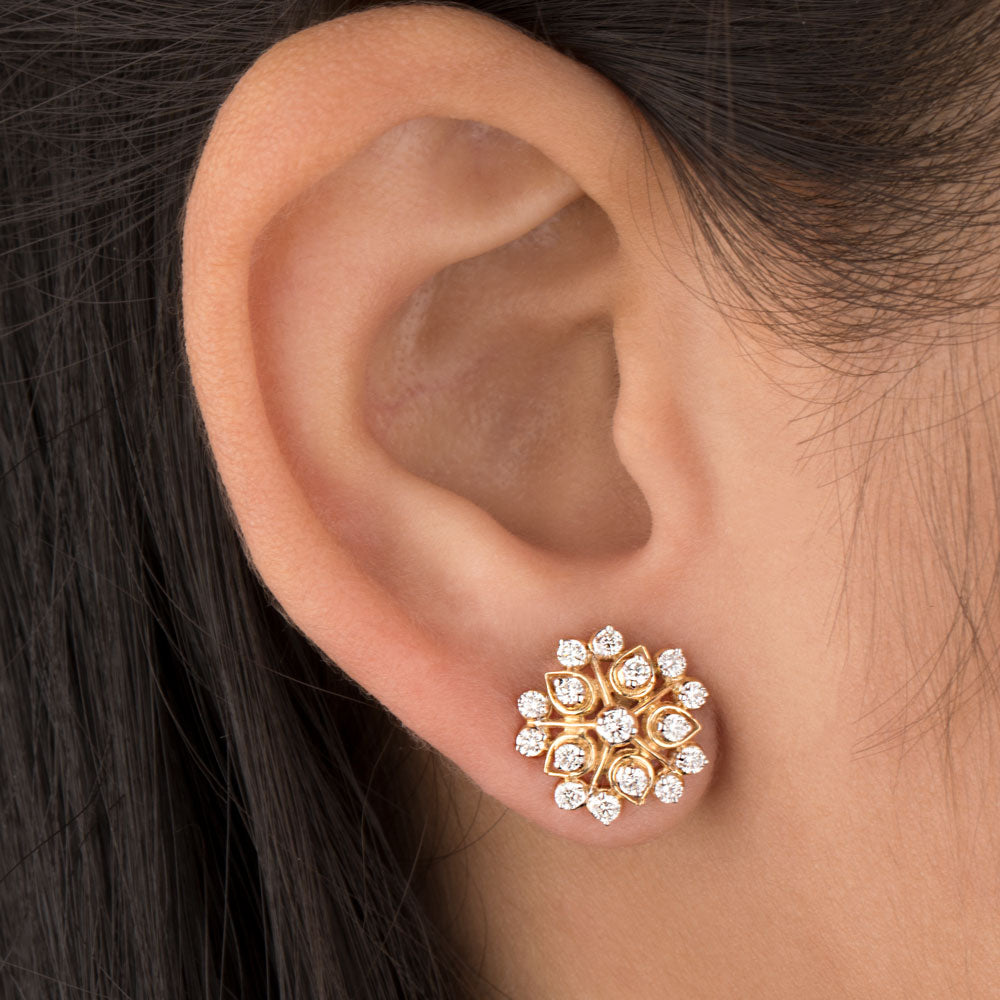 18K Yellow Gold Diamond Earrings - 0.68ct VVS-VS-GH