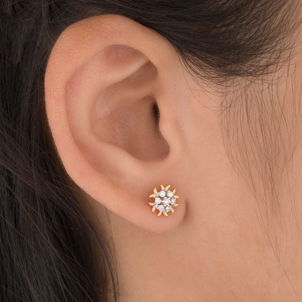 18K Yellow Gold Diamond Earrings - 0.192ct VVS-VS-GH