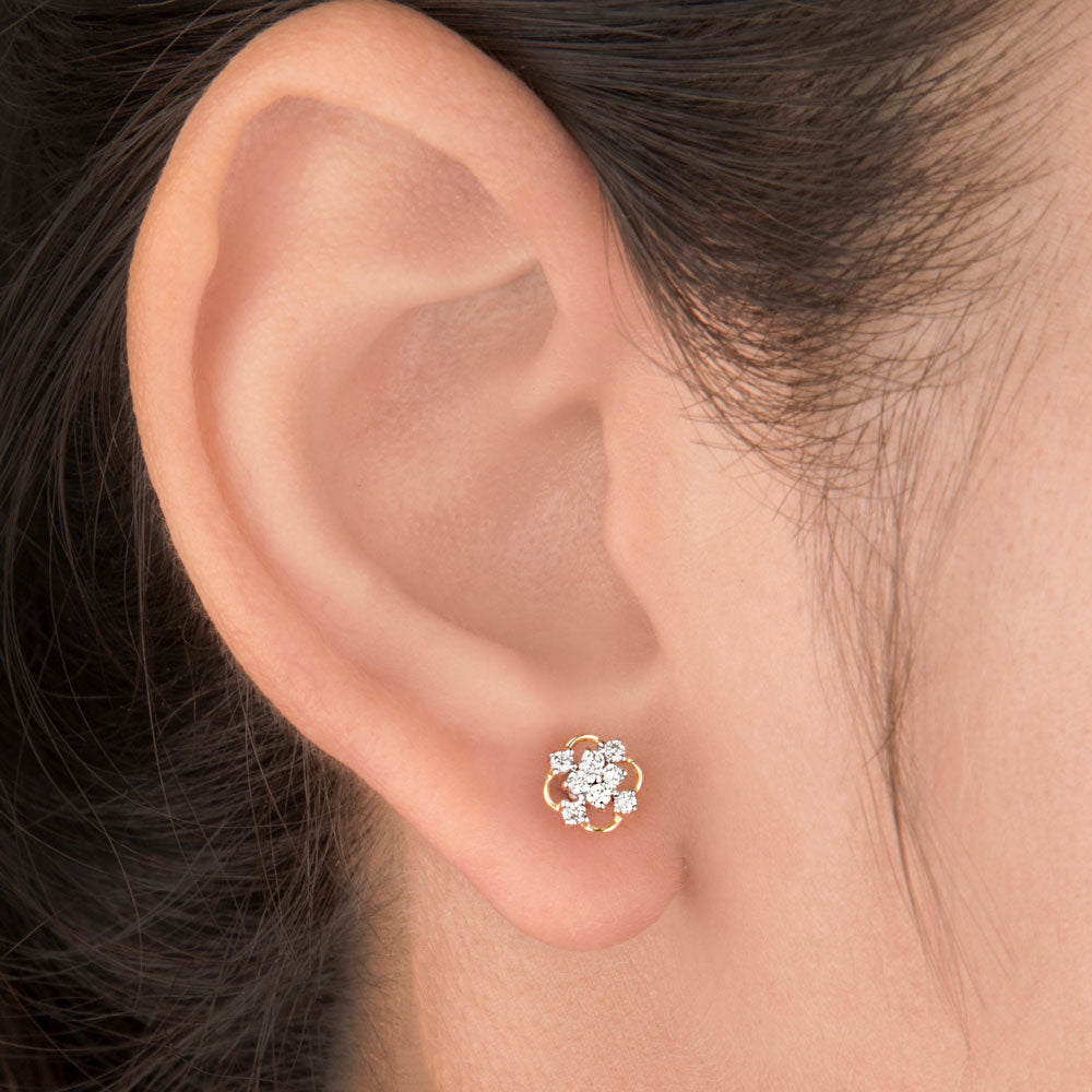 14K Yellow Gold Diamond Earrings - 0.19ct VS-SI-HI