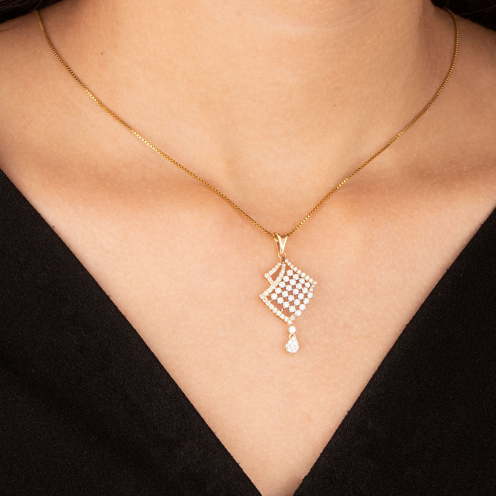 18K Yellow Gold Diamond Pendant - 0.91ct VVS-VS-GH
