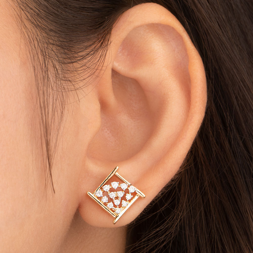 18K Yellow Gold Diamond Earrings - 0.39ct VVS-VS-EF