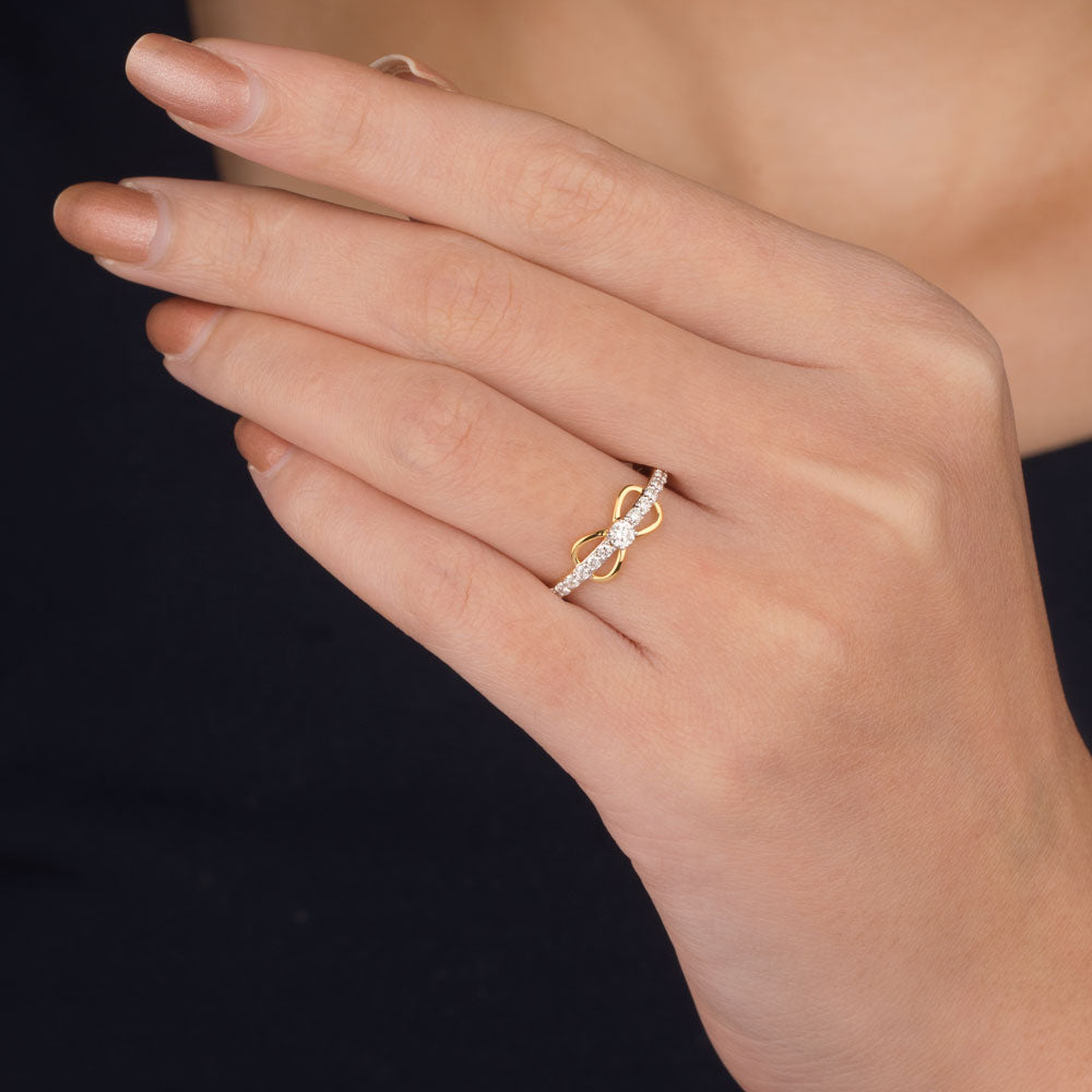 18K Yellow Gold Diamond Ring - 0.304ct VVS-VS-HI