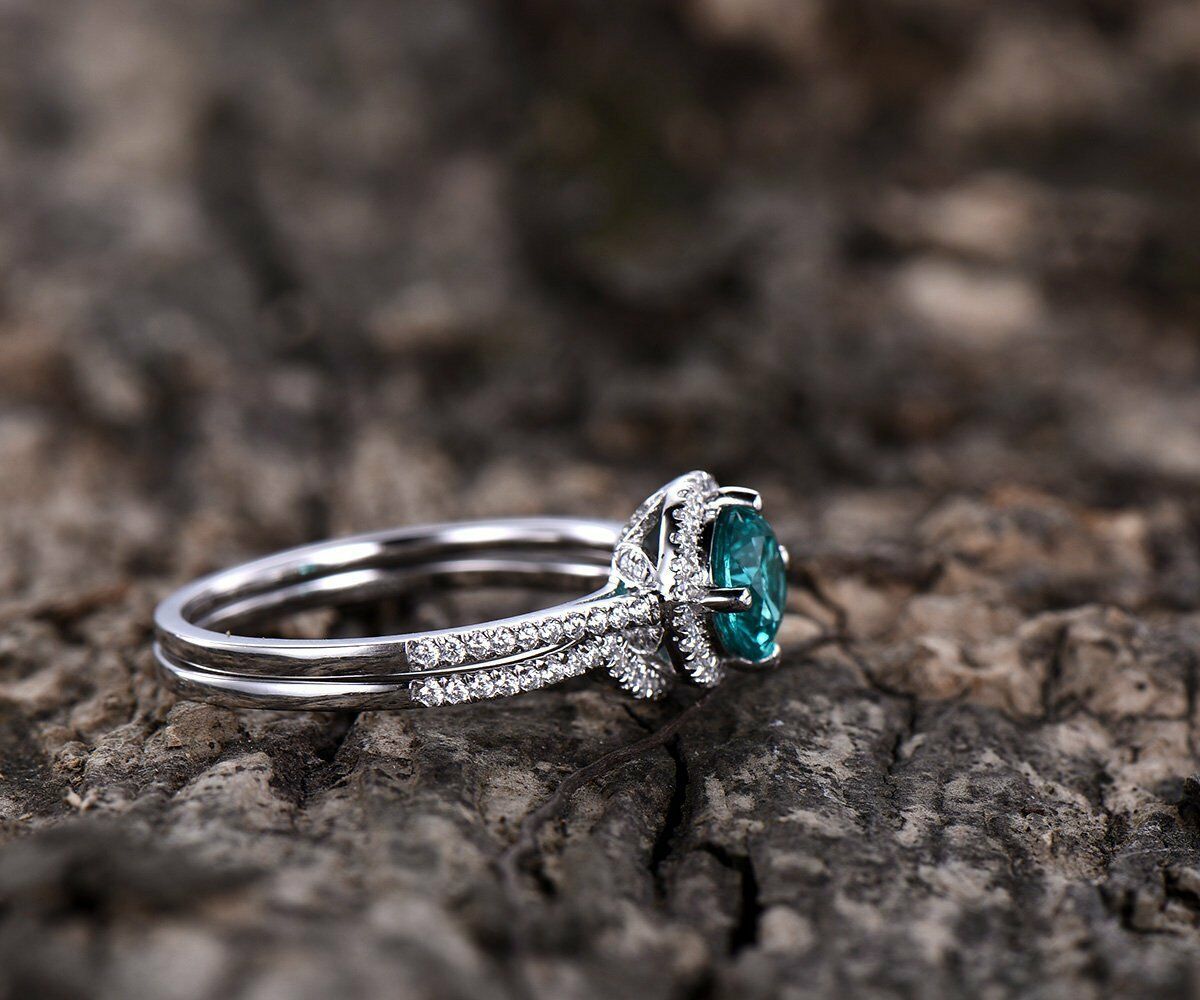 2 CT Round Cut Emerald 14k White Gold Over Halo Engagement Diamond Women's Ring - atjewels.in