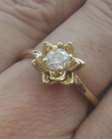 1 CT 925 Sterling Silver Round Cut Diamond Unique Engagement Solitaire Flower Ring