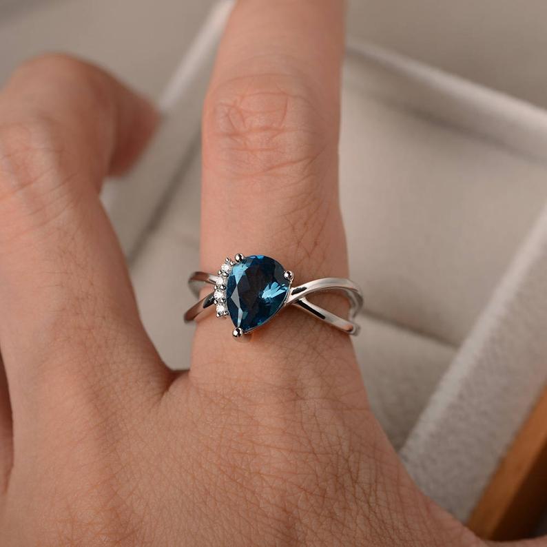 1.50 Ct Pear Cut London Blue Topaz Split Shank Promise Gift Ring In 925 Sterling Silver