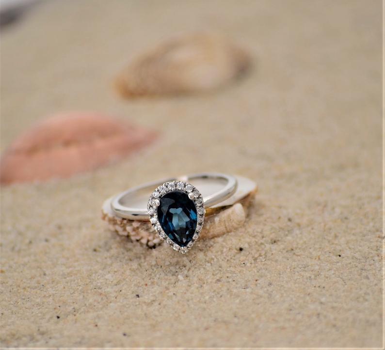1 CT Pear Cut London Blue Topaz Diamond 925 Sterling Silver Anniversary Gift Ring - atjewels.in