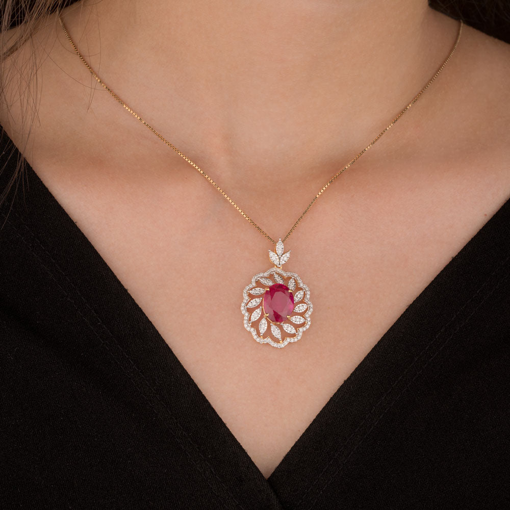 14K Yellow Gold Diamond Pendant - 0.07ct VS-GH