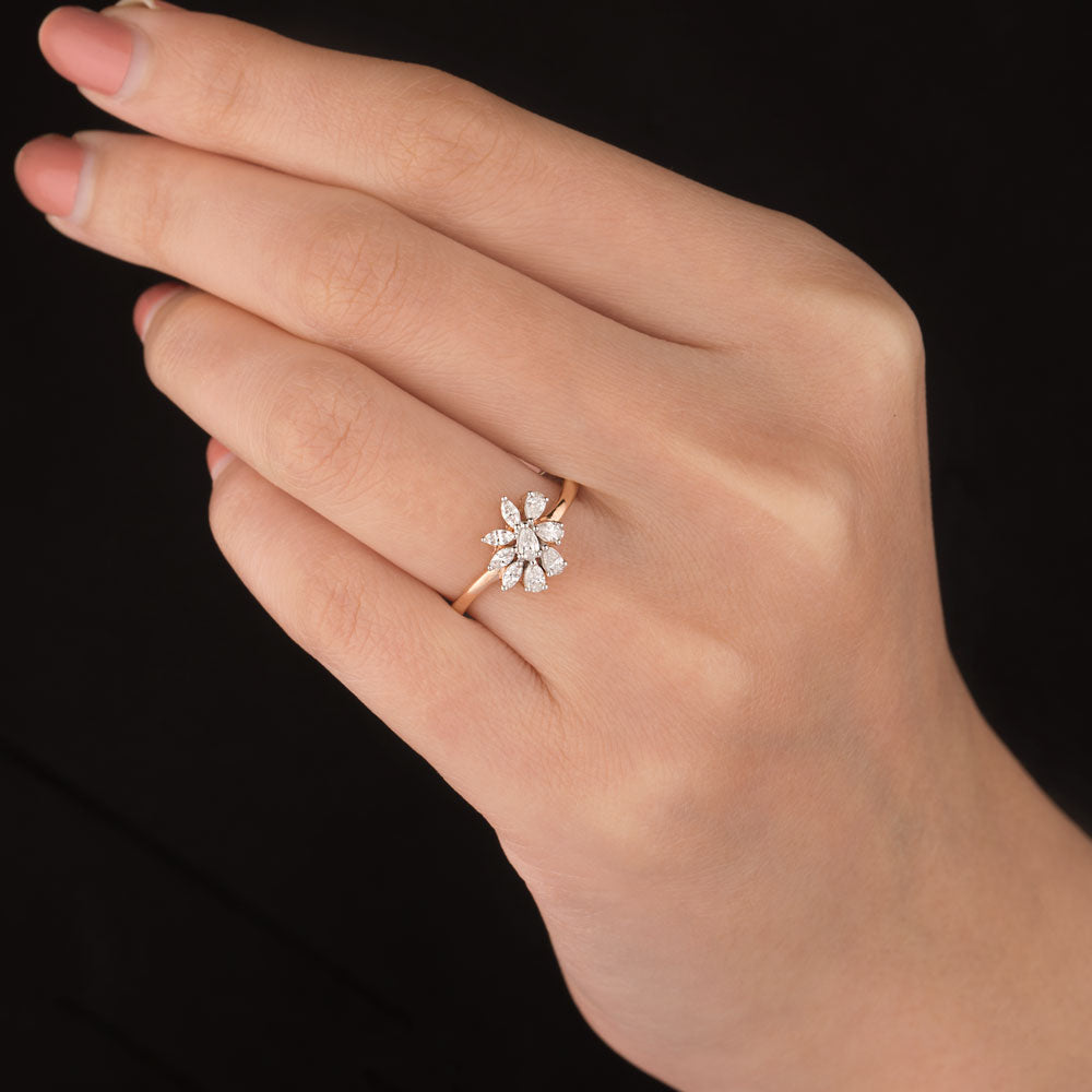18K Rose Gold Diamond Ring - 0.35ct VVS-EF