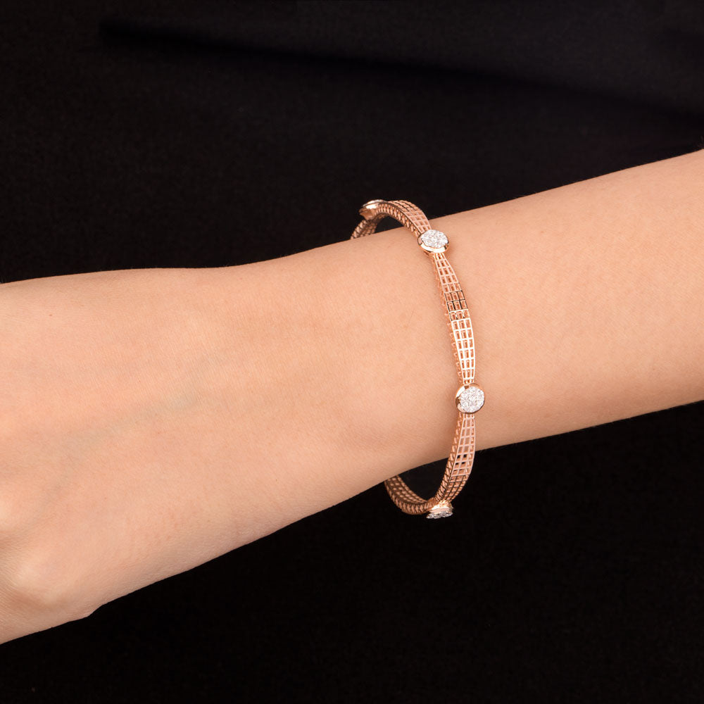18K Rose Gold Diamond Bangle - 0.717ct VVS-VS-EF