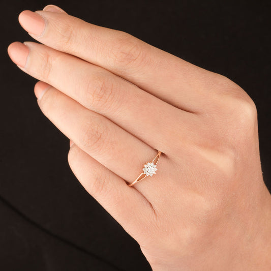 18K Rose Gold Diamond Ring - 0.116ct VVS-VS-HI