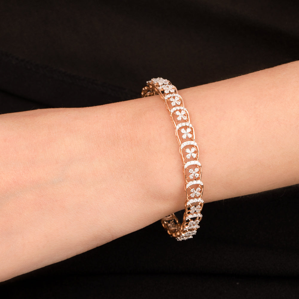 18K Rose Gold Diamond Bangle - 3.67ct VVS-EF