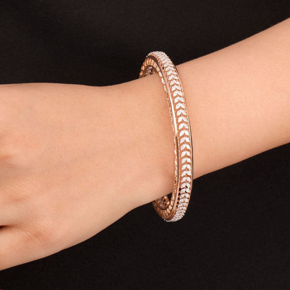 18K Rose Gold Diamond Bangle - 5.09ct VVS-EF