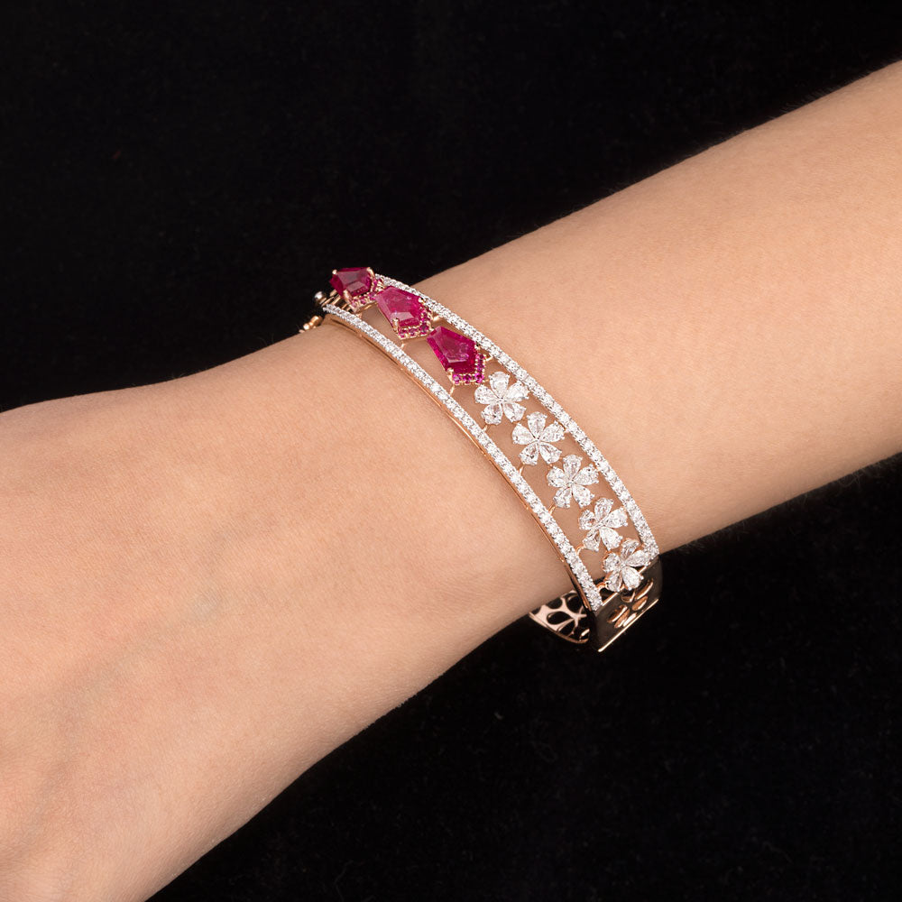 18K Rose Gold Diamond Kada - 3.18ct VVS-VS-FG with Colour Stones