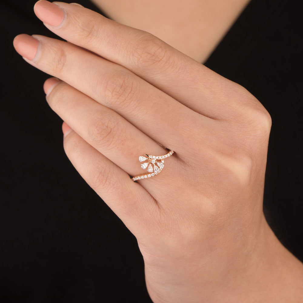 18K Rose Gold Diamond Ring - 0.37ct VVS-EF
