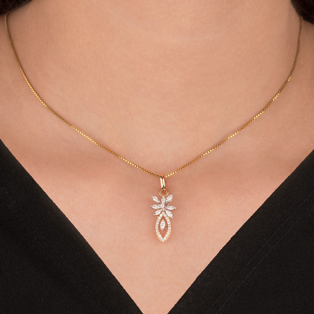 18K Two Tone Gold Diamond Pendant - 0.43ct VVS-EF