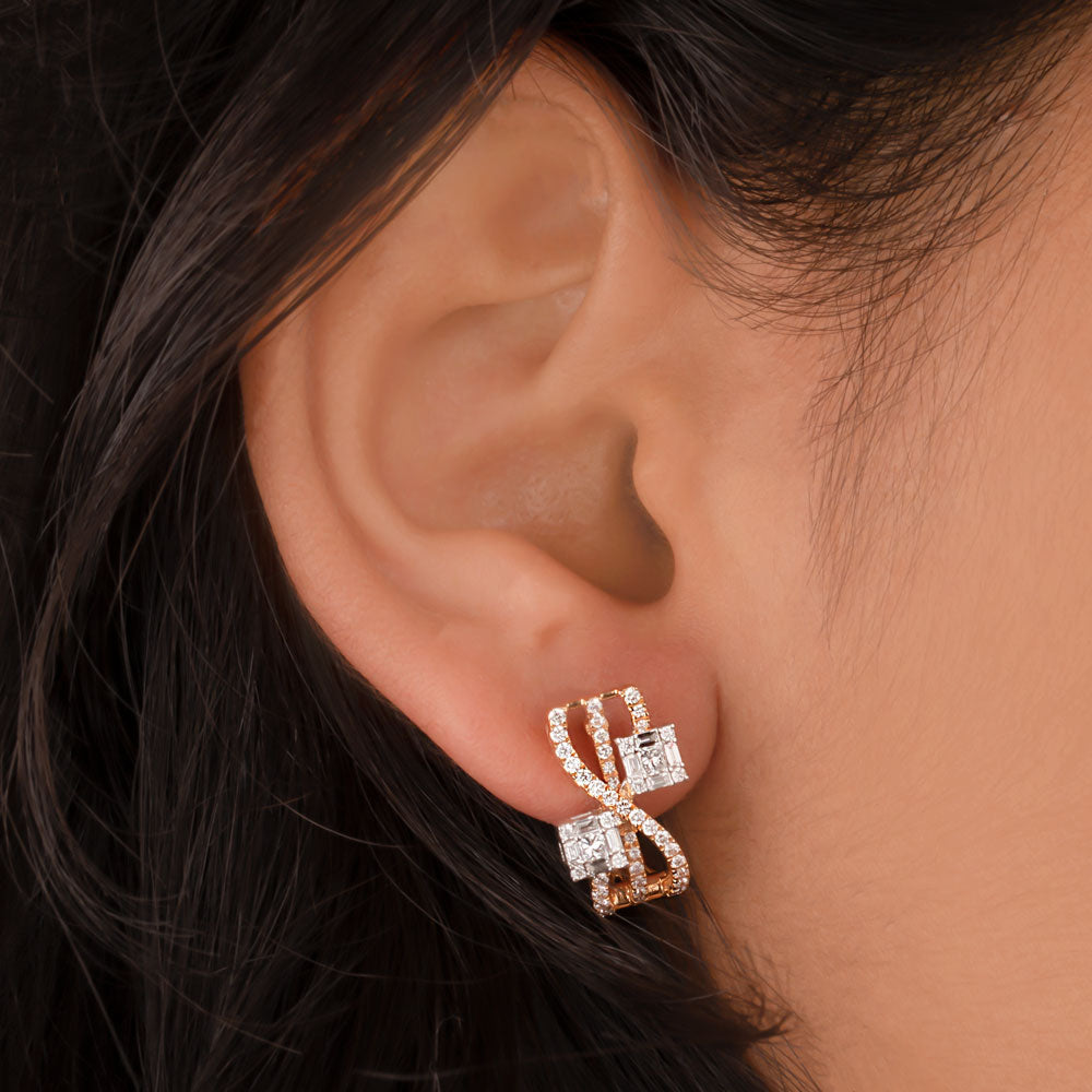 18K Two Tone Gold Diamond Earrings - 0.82ct VS-SI-FG