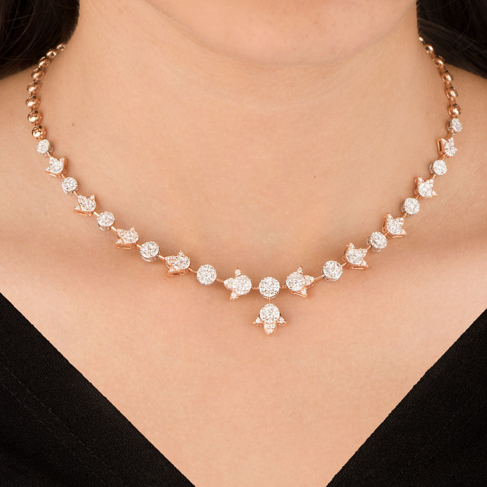 18K Two Tone Gold Diamond Necklace - 3.882ct VVS-EF