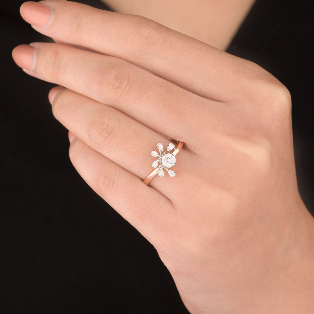 18K Two Tone Gold Diamond Ring - 0.282ct VVS-EF