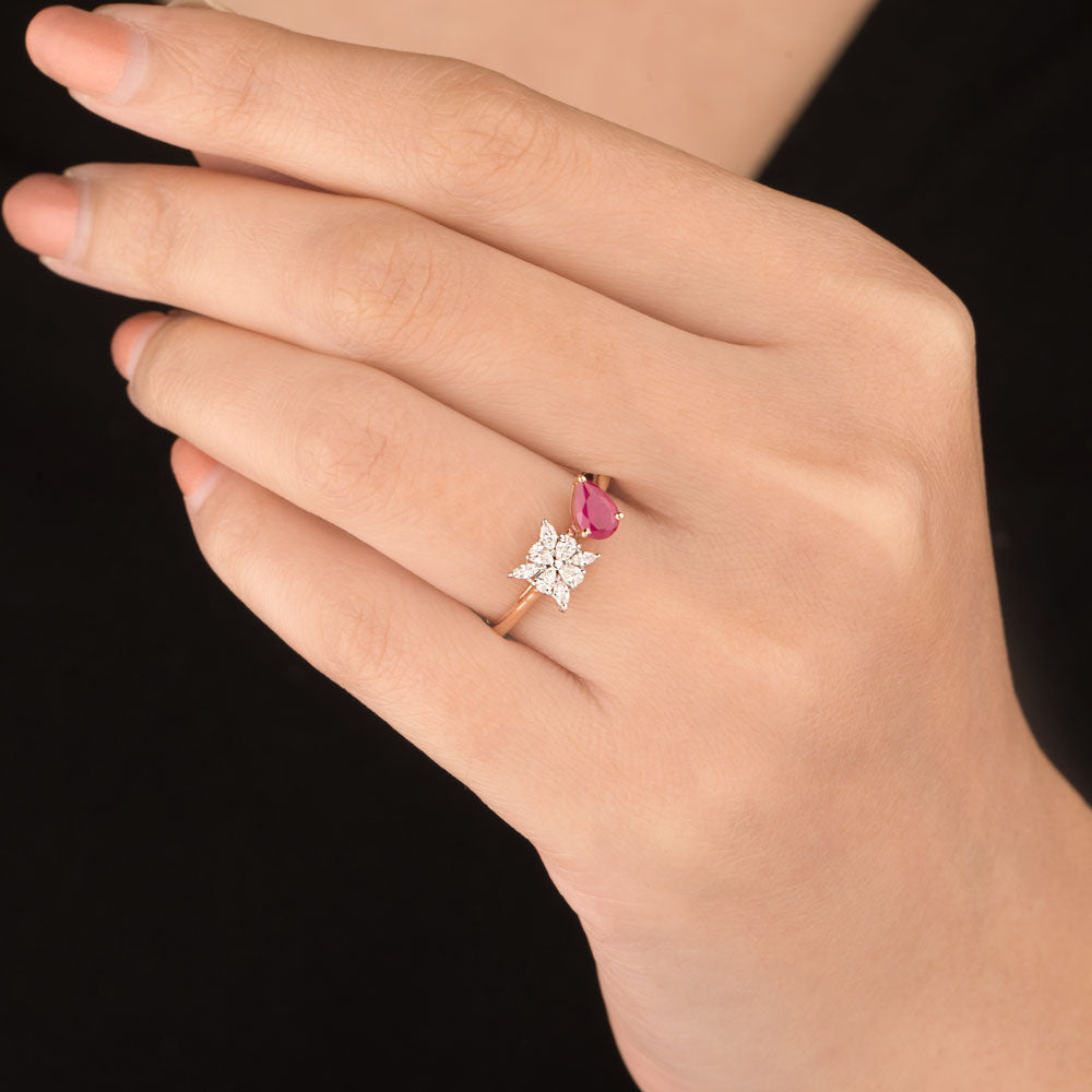 18K Two Tone Gold Diamond Ring - 0.195ct VVS-VS-EF with Colour Stones