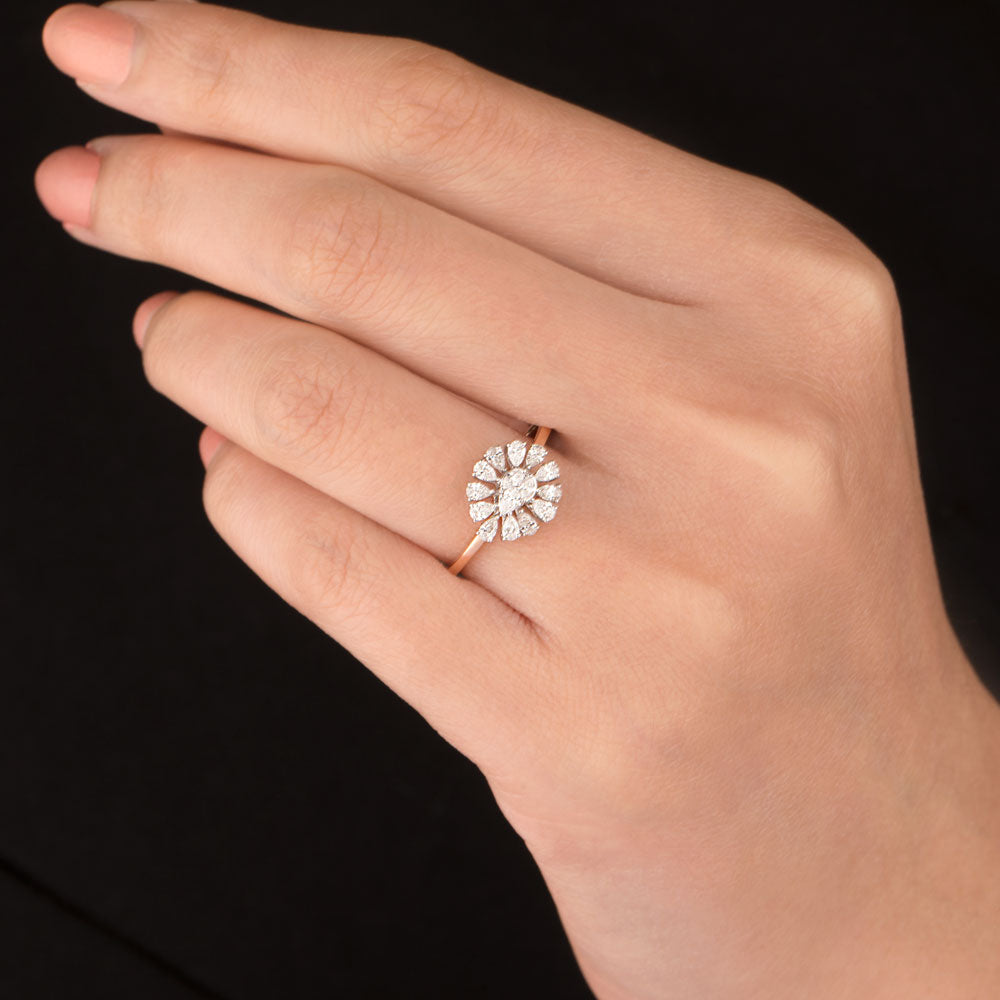 18K Two Tone Gold Diamond Ring - 0.438ct VVS-EF