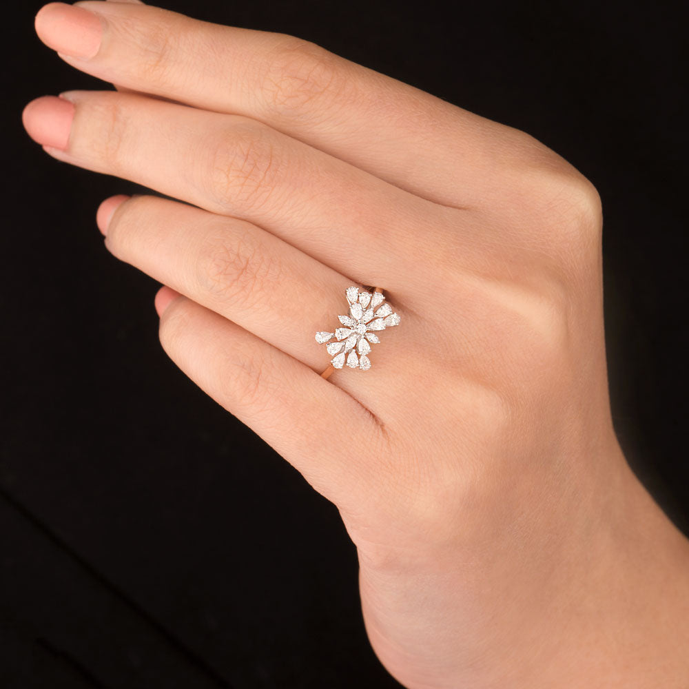 18K Two Tone Gold Diamond Ring - 0.5ct VVS-VS-EF