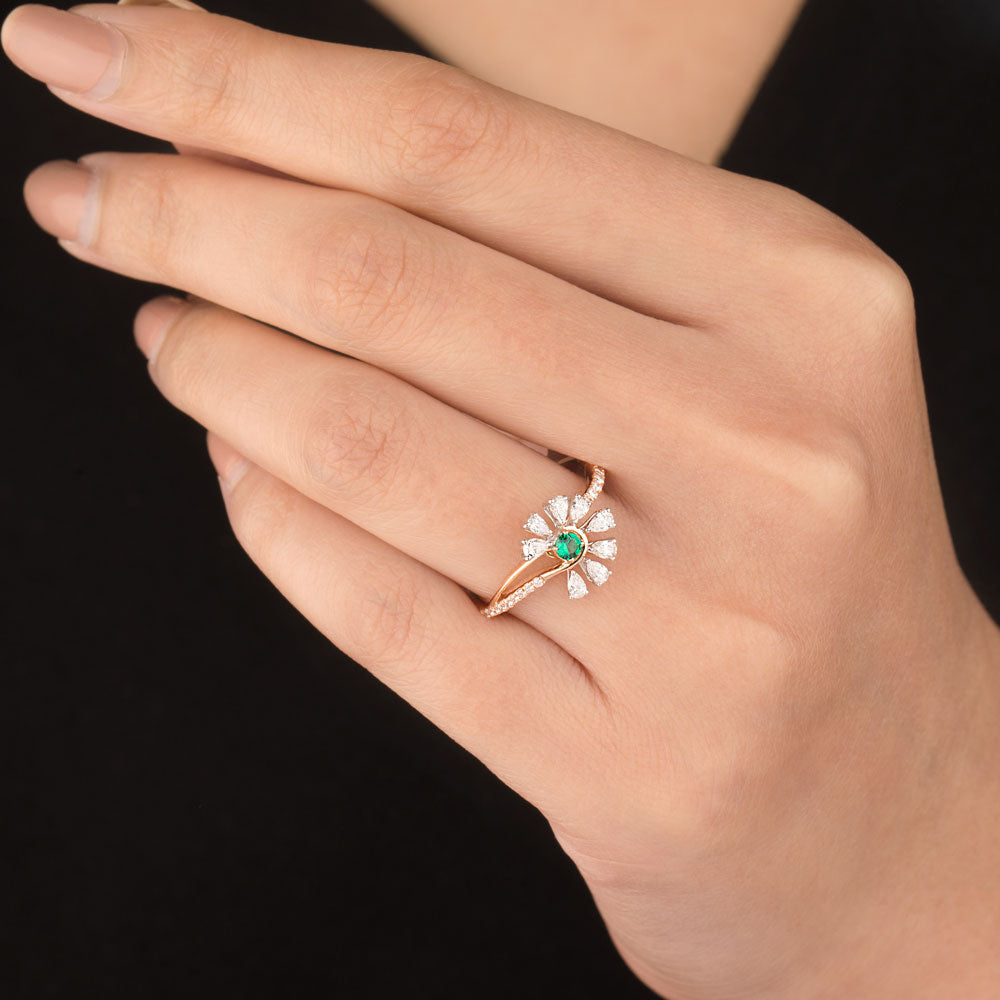 18K Two Tone Gold Diamond Ring - 0.407ct VVS-VS-EF with Colour Stones