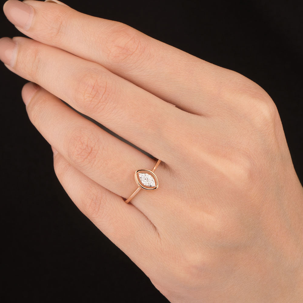 18K Two Tone Gold Diamond Ring - 0.092ct VVS-VS-EF